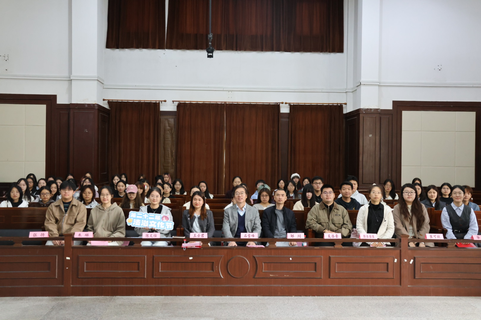 521A0499.JPG 521A0499.JPG